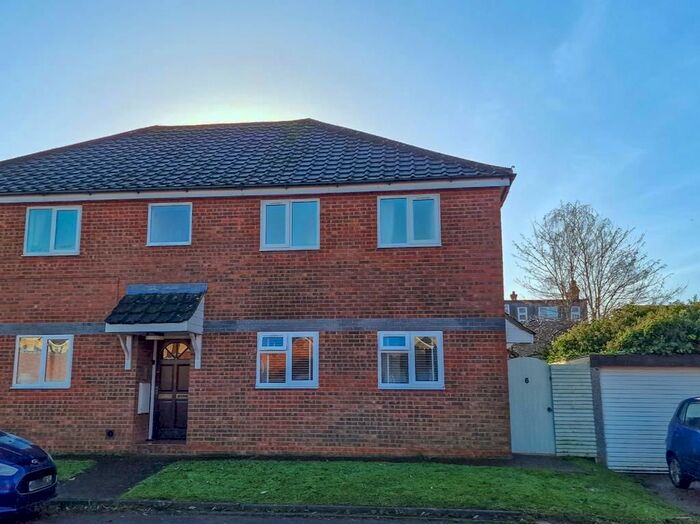 2 Bedroom Maisonette To Rent In Aragon Court, Katherines Gardens, MK45