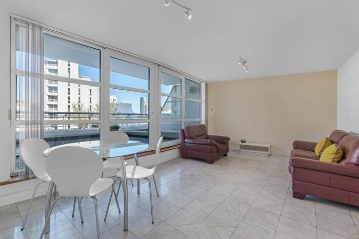 1 Bedroom Flat To Rent In Manchester Road, Cubitt Town, E14