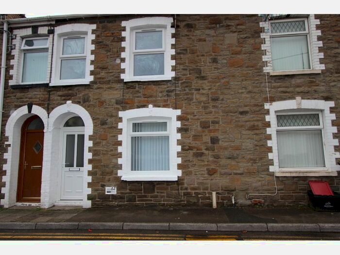 3 Bedroom Terraced House To Rent In Castle Street, Abertillery, NP13