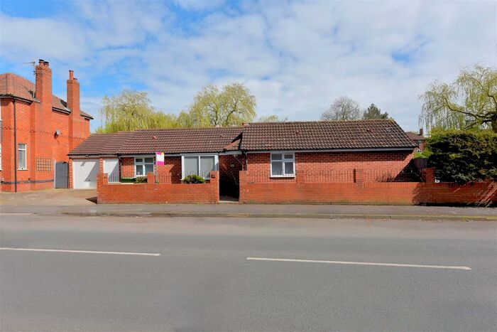 2 Bedroom Detached Bungalow To Rent In Huntington Road, York, YO31