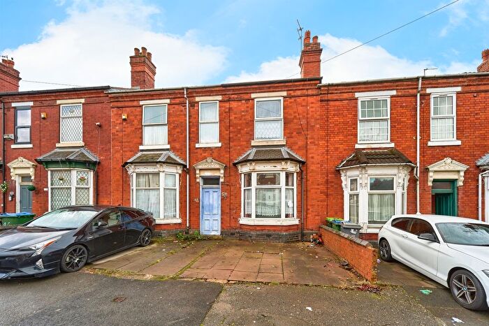 3 Bedroom Terraced House For Sale In Grange Road, West Bromwich, B70