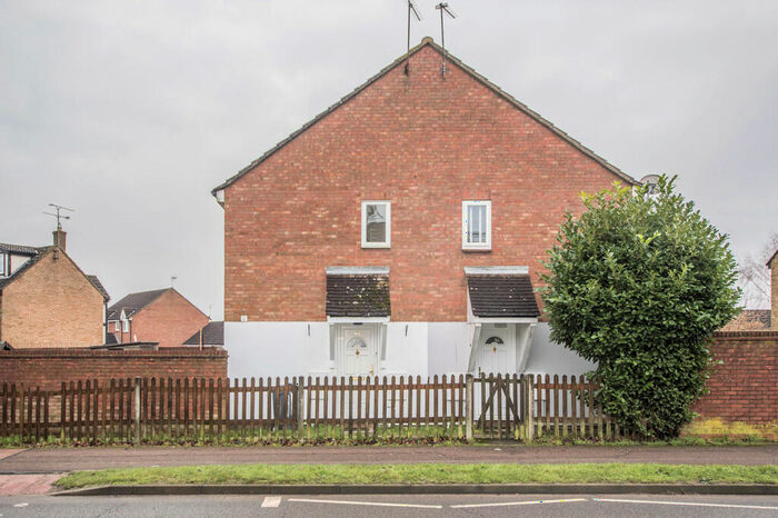 1 Bedroom End Of Terrace House To Rent In The Pastures, Stevenage, SG2
