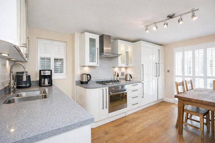 1 Bedroom Flat To Rent In Roland Gardens, SW7