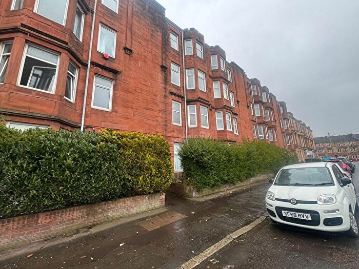 2 Bedroom Flat To Rent In Midlock Street, Cessnock, Glasgow, G51