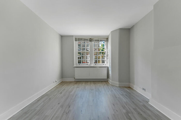 1 Bedroom House To Rent In Worth Grove, London, SE17