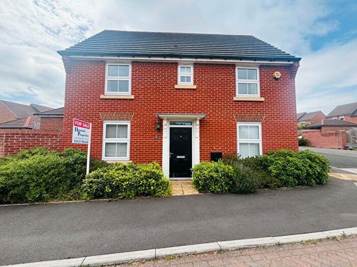 3 Bedroom Detached House For Sale In Woodlands View, Greenham, Newbury, RG14
