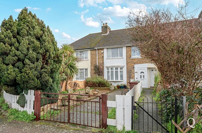 3 Bedroom Terraced House For Sale In Elm Grove, Sittingbourne, Kent, ME10