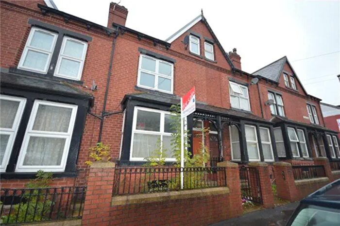 4 Bedroom Terraced House To Rent In Tempest Road, Holbeck, Leeds, LS11