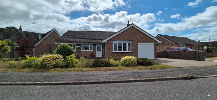 3 Bedroom Detached Bungalow For Sale In Gibson Drive, Upper Benefield, Peterborough, PE8