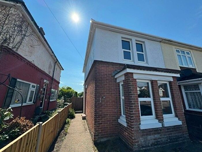 3 Bedroom Property To Rent In South East Road, Southampton, SO19