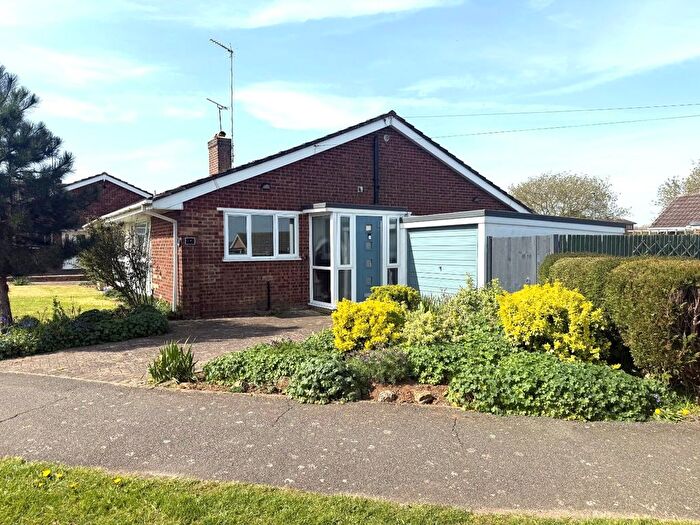 2 Bedroom Semi Detached Bungalow To Rent In Quantock Drive, Ashford, TN24