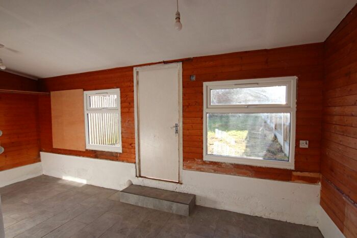 3 Bedroom Terraced House For Sale In Moorside Road, Bromley, BR1