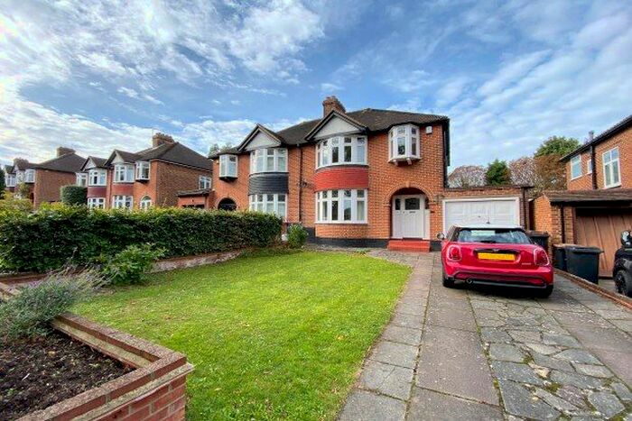 3 Bedroom Property To Rent In Court Road, Orpington, BR6