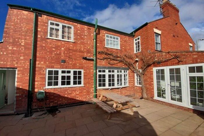 1 Bedroom Maisonette To Rent In Radcliffe Street, Milton Keynes, MK12