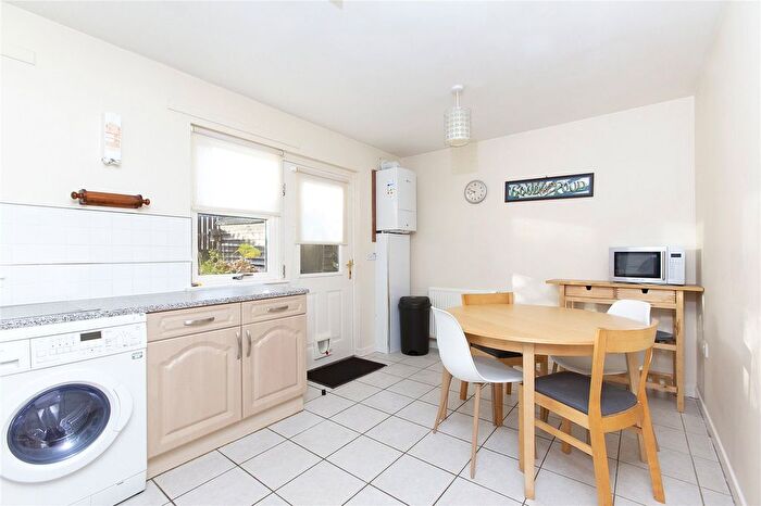 2 Bedroom End Of Terrace House To Rent In Younger Gardens, St Andrews, Fife, KY16
