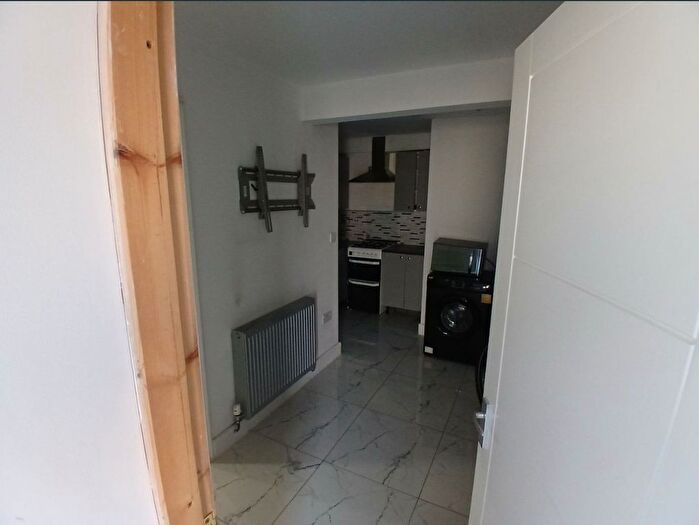 Studio To Rent In Barnmead Road, Dagenham, Essex, RM9