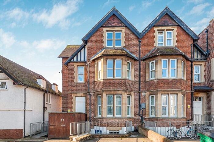 Apartment To Rent In Iffley Road, Oxford, OX4