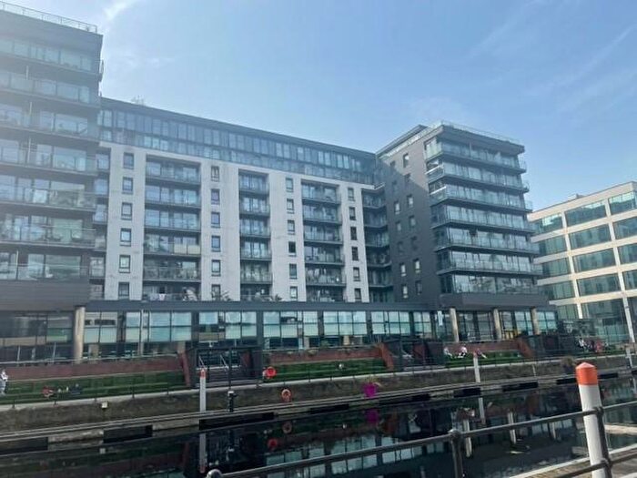 1 Bedroom Apartment To Rent In La Salle, Leeds City Centre, LS10