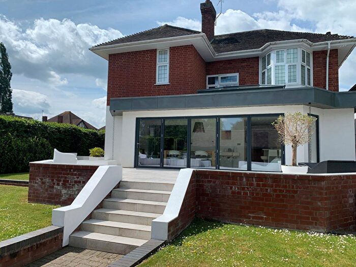 5 Bedroom Detached House For Sale In Hanbury Park Road Worcester, Worcestershire, WR2