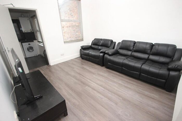 3 Bedroom Terraced House To Rent In Langton Road, L15