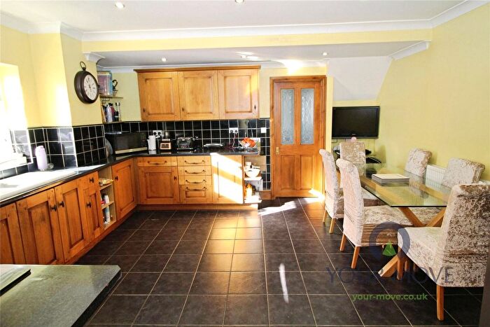 3 Bedroom Semi-Detached House For Sale In Bedford Road, Wootton, Bedford, Bedfordshire, MK43