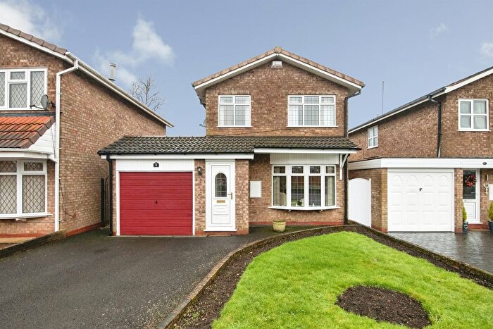 3 Bedroom Detached House For Sale In Jackdaw Close, Sedgley, Dudley, DY3