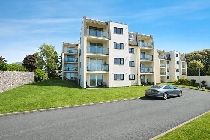 2 Bedroom Flat For Sale In Grafton Road, Torquay, TQ1