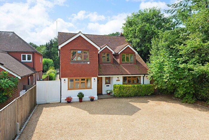 5 Bedroom Detached House For Sale In Avenue Road, Cranleigh, GU6