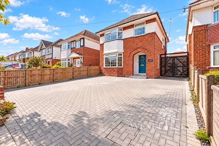 3 Bedroom Detached House For Sale In Christchurch Road, Bournemouth, Bournemouth Christchurch Poole, BH7