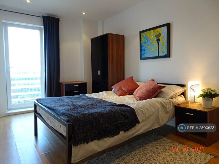 2 Bedroom Flat To Rent In Taylorson Street South, Salford, M5