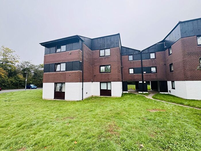 Studio To Rent In Camelot Court, Ifield, Crawley, RH11