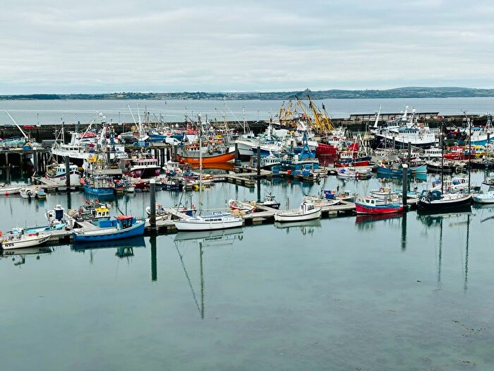 3 Bedroom Cottage To Rent In Trewarveneth Street, Newlyn, Penzance, TR18