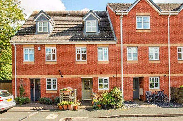 3 Bedroom Town House For Sale In Richardson Way, Rugeley, WS15