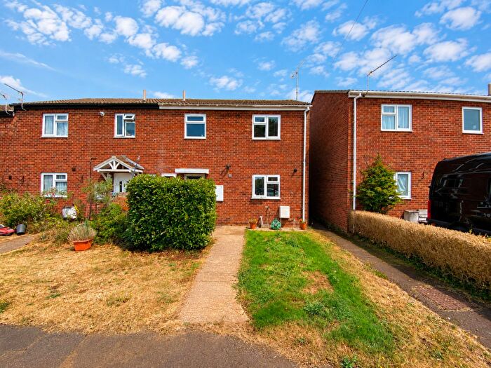 3 Bedroom End Of Terrace House For Sale In Springfield Road, Rowde, Devizes, SN10