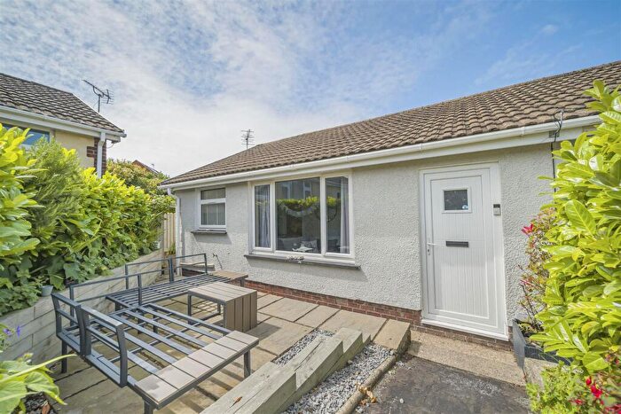 2 Bedroom End Of Terrace House For Sale In Sarlou Close, Mumbles, Swansea, SA3