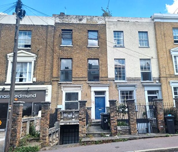 1 Bedroom Flat For Sale In (C) Windmill Street, Gravesend, DA12