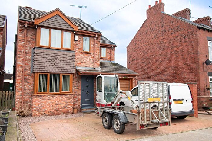 4 Bedroom Detached House For Sale In Field Lane, Barnsley, S70