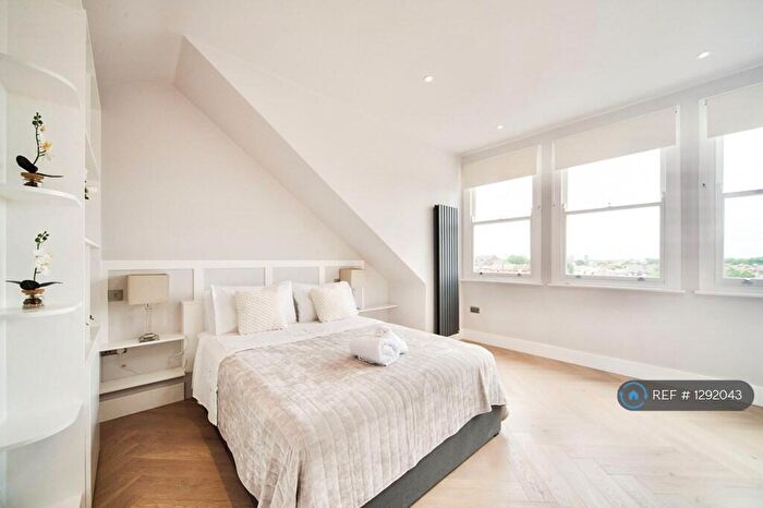3 Bedroom Flat To Rent In Harvist Road, London, NW6