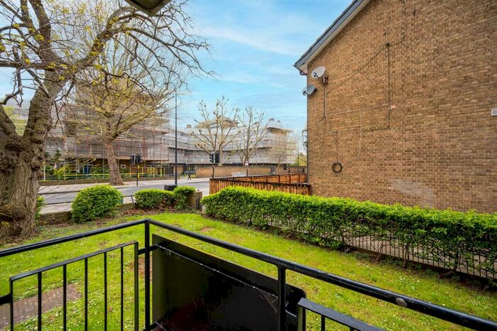 1 Bedroom Flat To Rent In Tabard Street, Borough, London, SE1