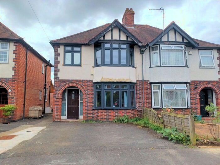3 Bedroom Semi-Detached House To Rent In Wilkins Road, Cowley, OX4