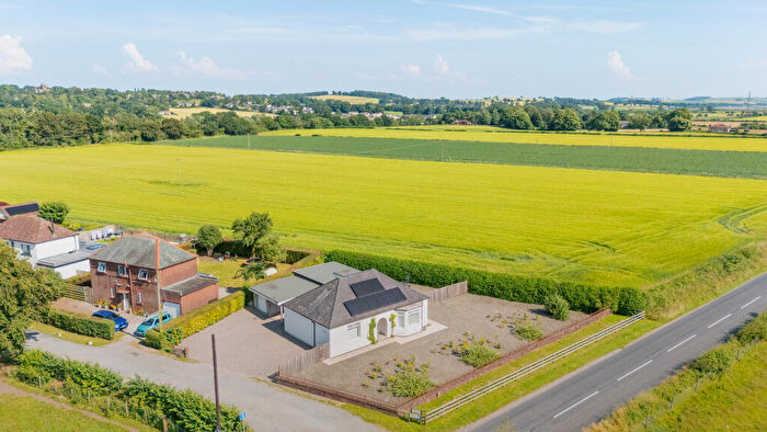 2 Bedroom Detached Bungalow For Sale In Mavis Grove, Dumfries, DG2