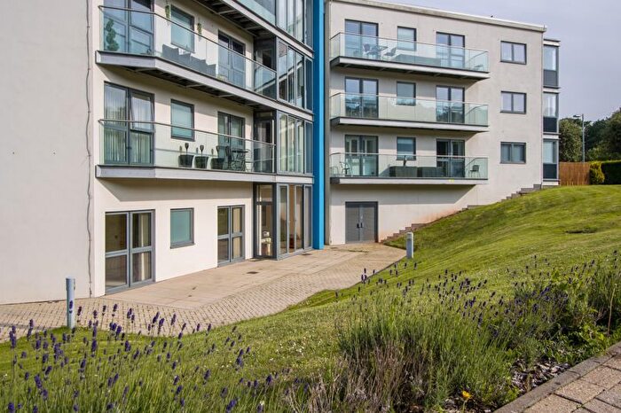 2 Bedroom Flat To Rent In Woodland, Hayes Point, Hayes Road, Sully, CF64