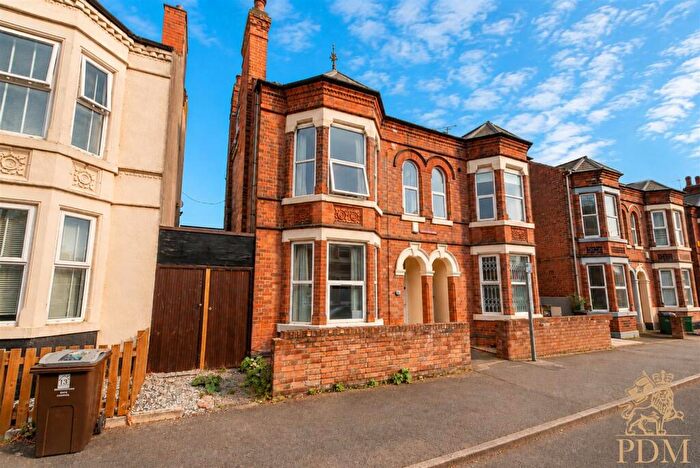 5 Bedroom Semi Detached House For Sale In Trinity Avenue, Lenton, Nottingham, NG7