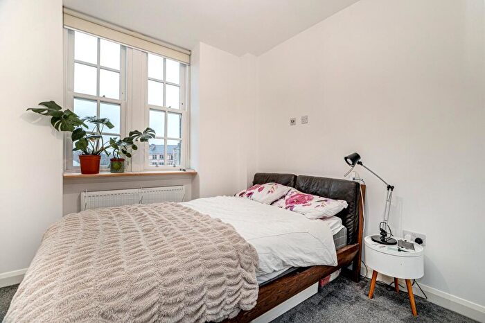 2 Bedroom Apartment For Sale In Shakespeare Street, North Kelvinside, Glasgow, G20