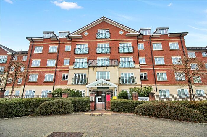 1 Bedroom Flat For Sale In Chastleton Road, Swindon, Wiltshire, SN25