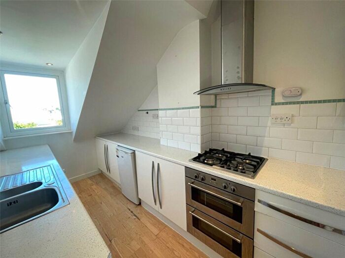 2 Bedroom Apartment For Sale In Wonford Road, Exeter, Devon, EX2
