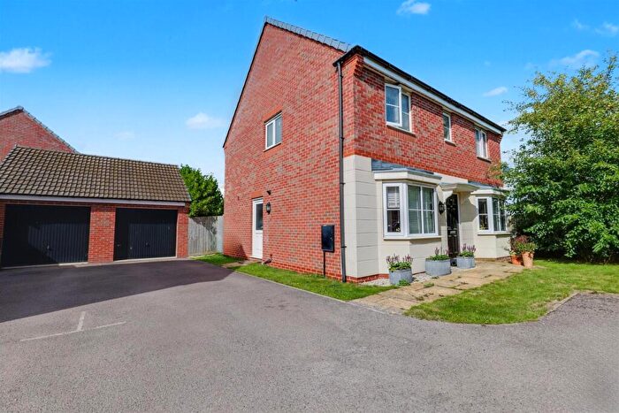 4 Bedroom Detached House For Sale In Moseley Avenue, Market Harborough, LE16