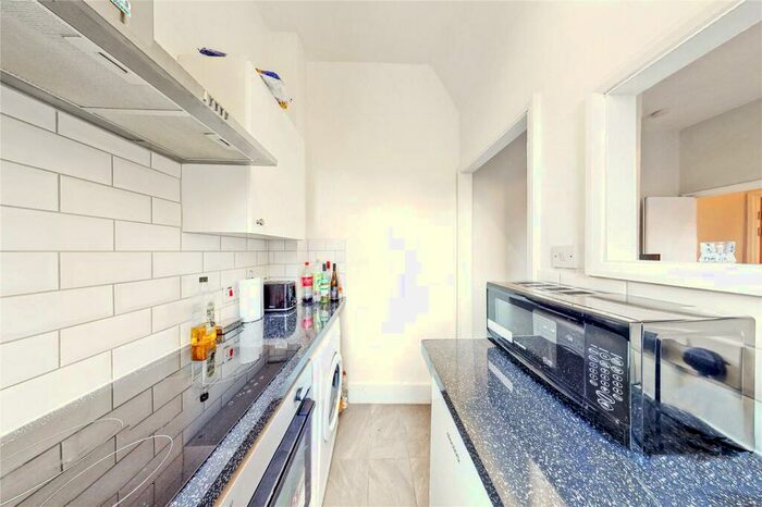 1 Bedroom Apartment To Rent In Gifford Street, N1