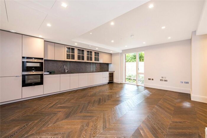 2 Bedroom Apartment To Rent In Hampstead Manor, Kidderpore Avenue, Hampstead, NW3