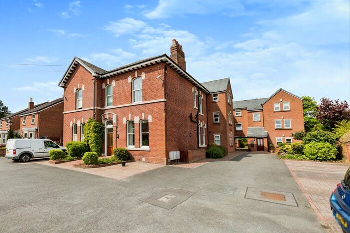 2 Bedroom Flat To Rent In Dean Court, Bamber Bridge, Preston, Lancashire, PR5